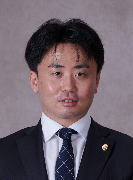 興津 慶一 弁護士